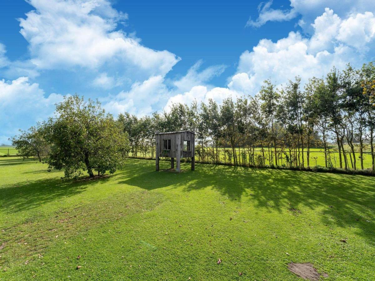 Holiday Home In Burgerbrug Near The Beach Buitenkant foto